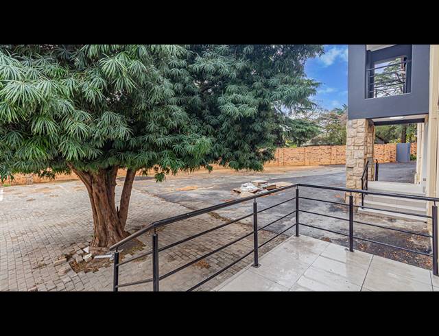 887M² OFFICE FOR SALE IN FERNDALE